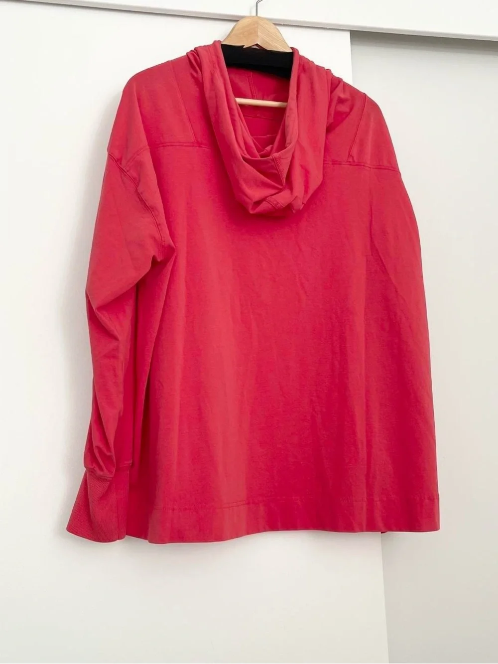 NWOT Free People Hot Shot Hooded Layer Size Small - Picture 2 of 5